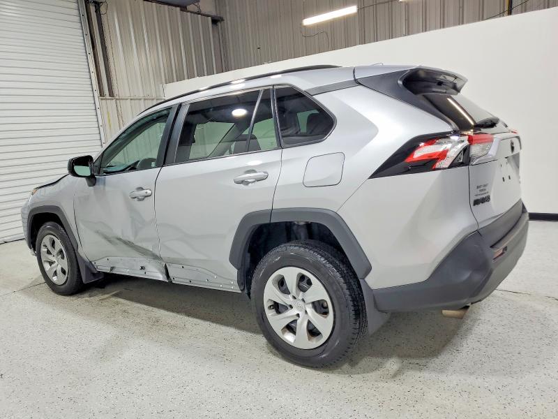 Фото 2 - TOYOTA RAV4