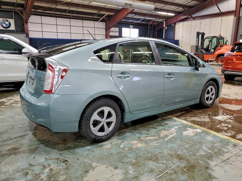 Фото 3 - TOYOTA PRIUS