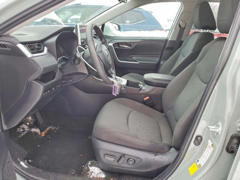 Фото 7 - TOYOTA RAV4