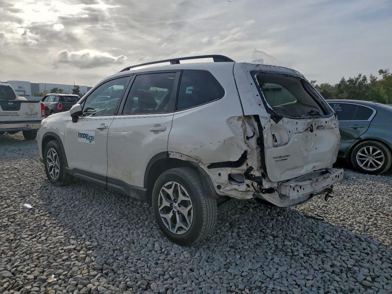 Фото 2 - SUBARU FORESTER