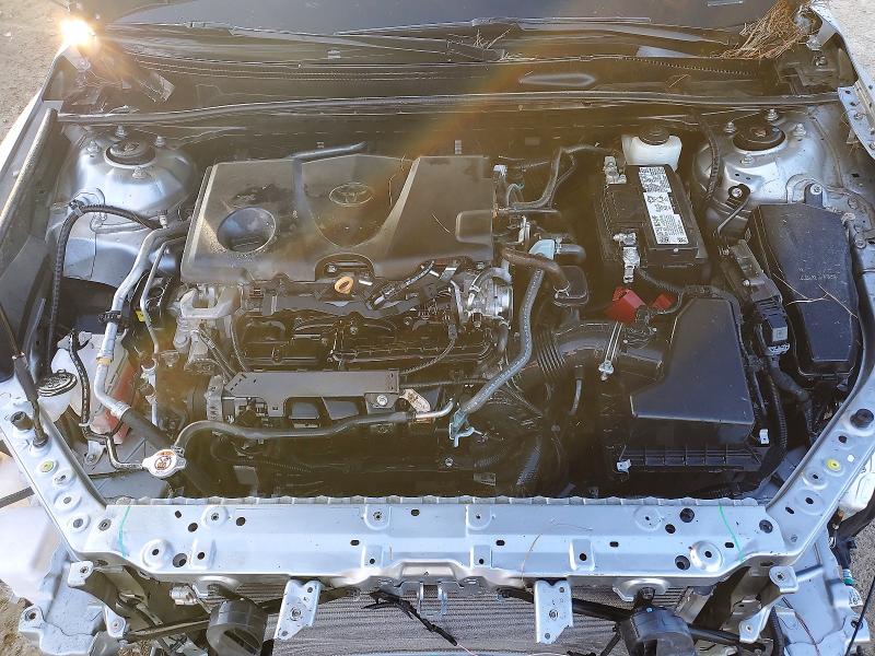 Фото 11 - TOYOTA CAMRY