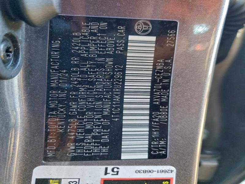 Фото 12 - TOYOTA CAMRY