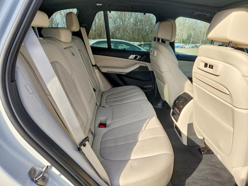 Фото 11 - BMW X5