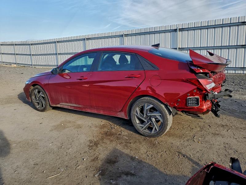 Фото 2 - HYUNDAI ELANTRA