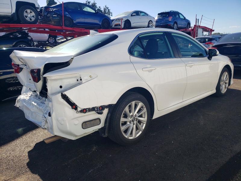 Фото 3 - TOYOTA CAMRY