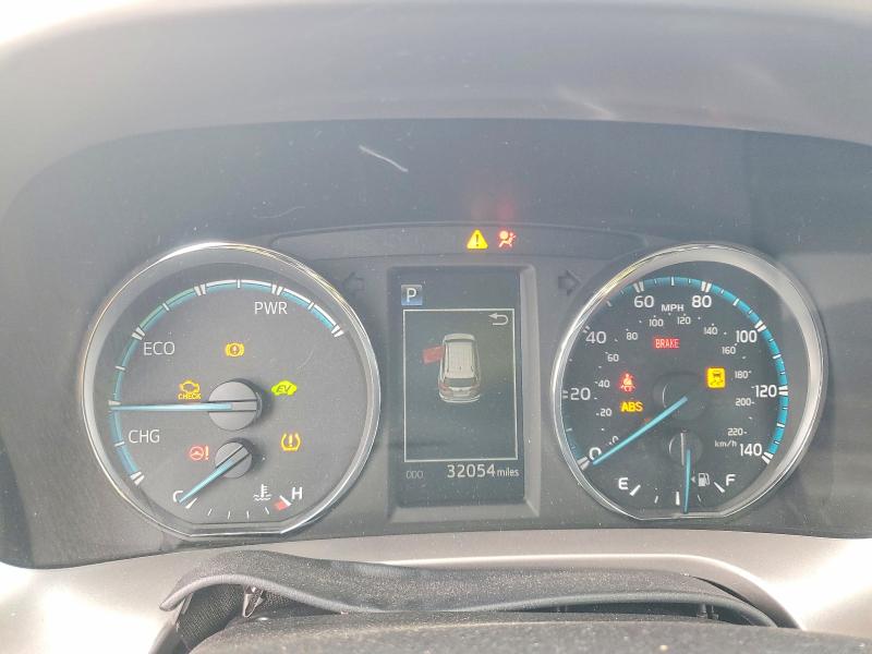 Фото 9 - TOYOTA RAV4