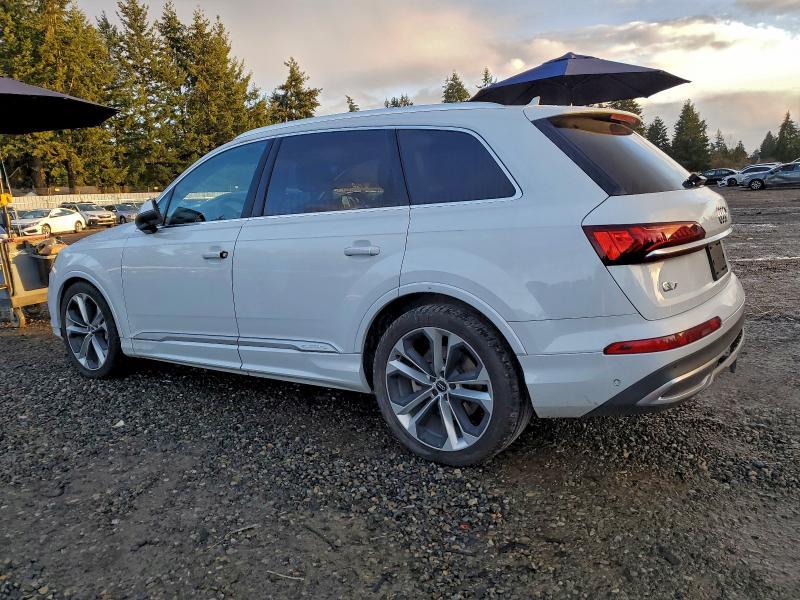 Фото 2 - AUDI Q7
