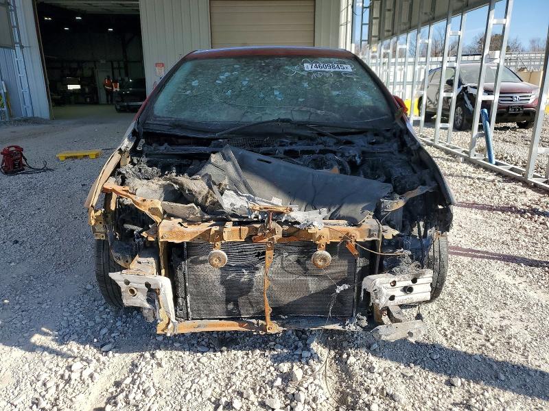 Фото 5 - TOYOTA PRIUS