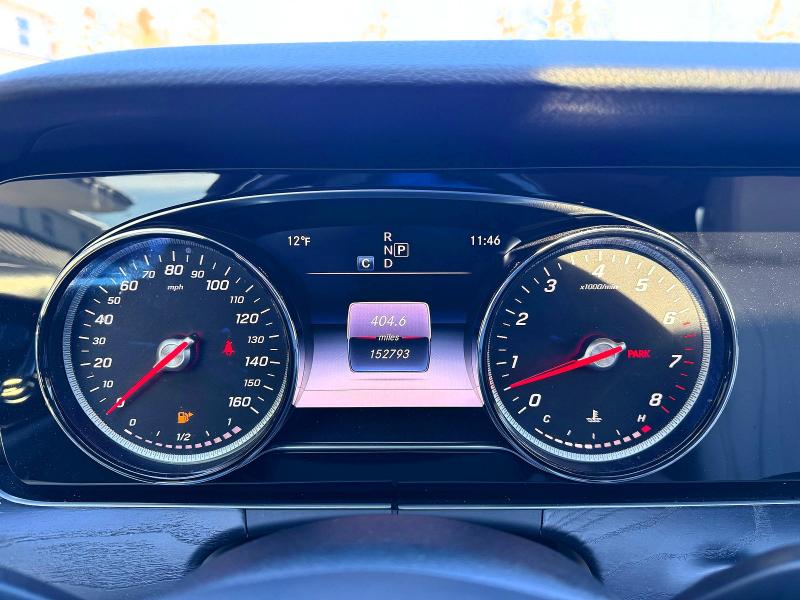 Фото 10 - MERCEDES-BENZ E-CLASS