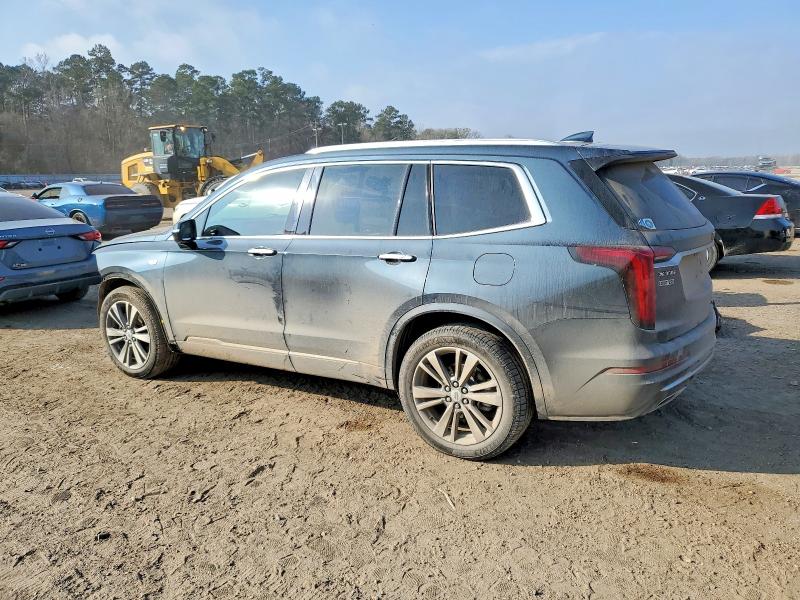 Фото 2 - CADILLAC XT6