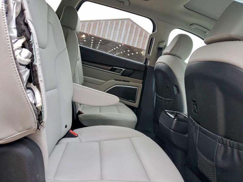 Фото 11 - KIA TELLURIDE