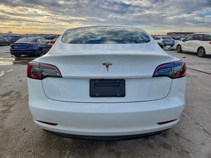 Фото 6 - TESLA MODEL 3