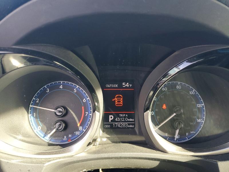 Фото 9 - TOYOTA COROLLA