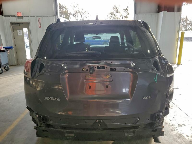 Фото 6 - TOYOTA RAV4