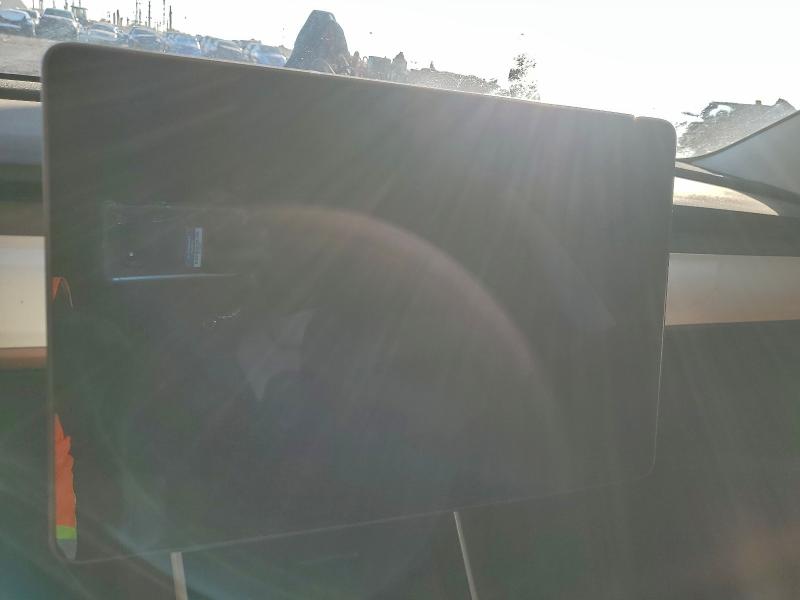 Фото 9 - TESLA MODEL 3