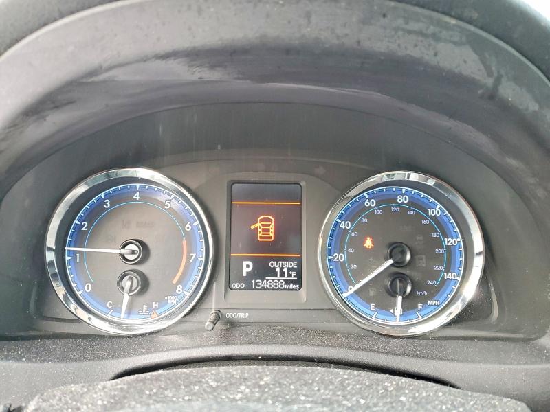 Фото 9 - TOYOTA COROLLA