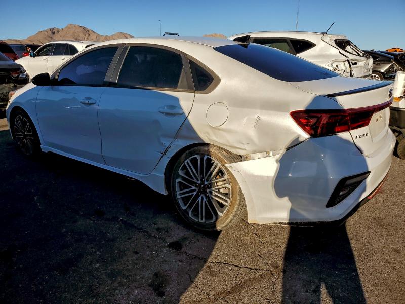 Фото 2 - KIA FORTE