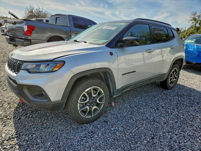 Фото 1 - JEEP COMPASS
