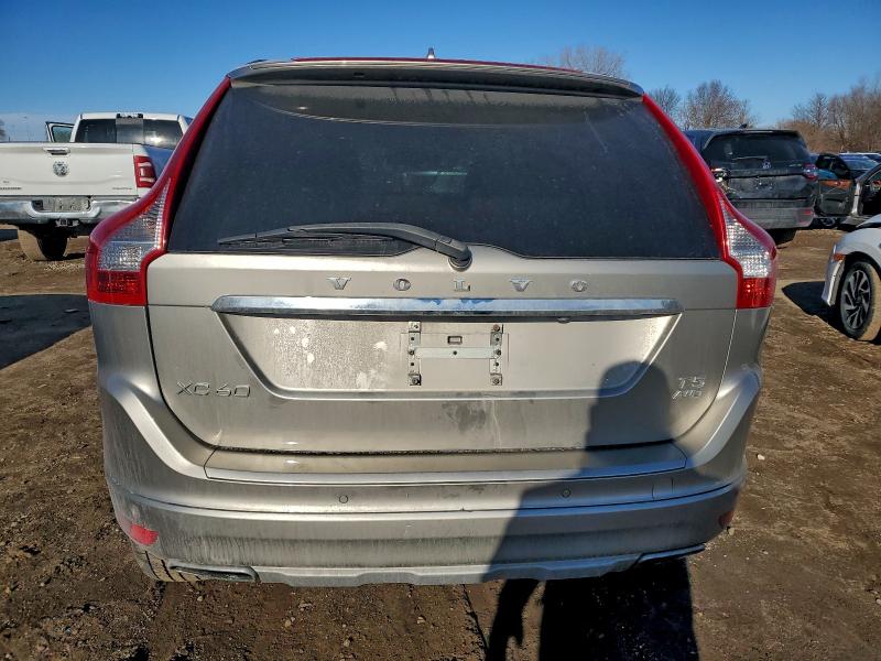 Фото 6 - VOLVO XC60