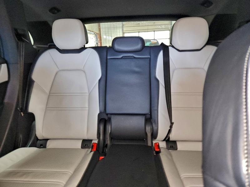 Фото 10 - PORSCHE CAYENNE