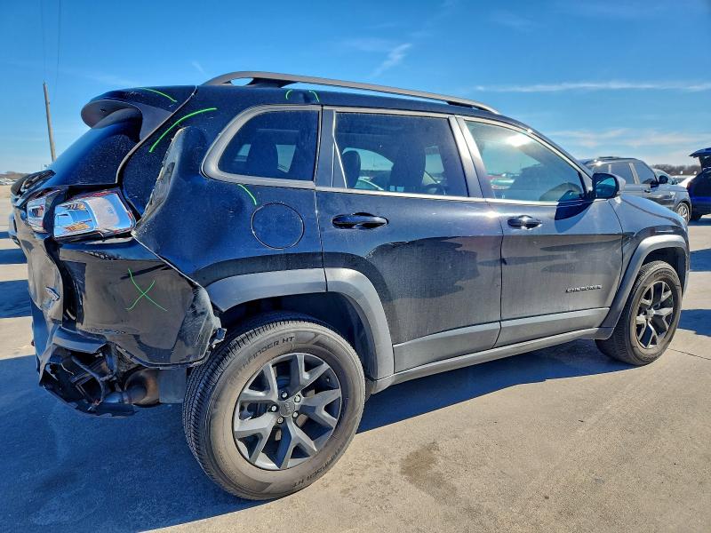 Фото 3 - JEEP CHEROKEE