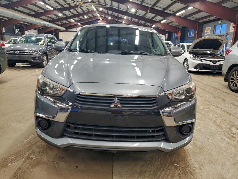 Фото 5 - MITSUBISHI OUTLANDER