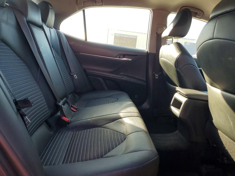 Фото 10 - TOYOTA CAMRY