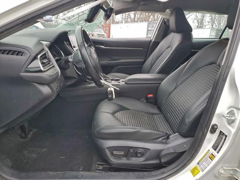 Фото 7 - TOYOTA CAMRY