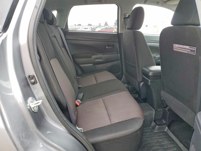 Фото 10 - MITSUBISHI OUTLANDER