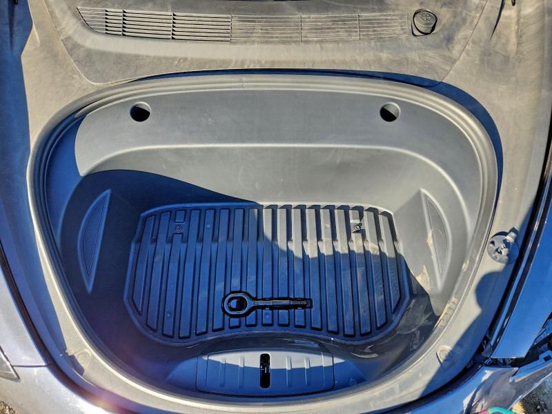 Фото 11 - TESLA MODEL 3