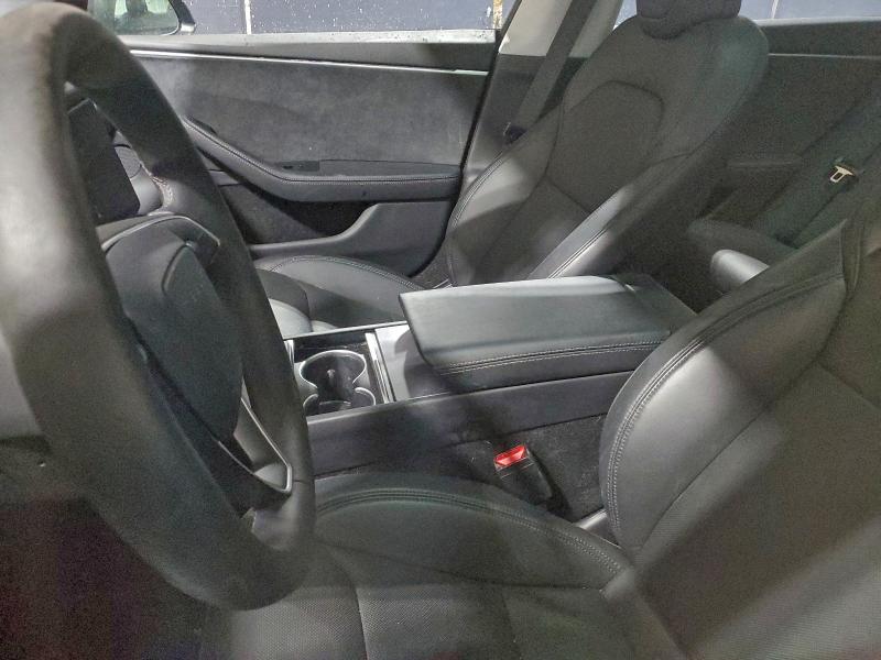 Фото 7 - TESLA MODEL 3