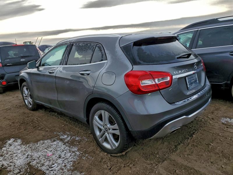 Фото 2 - MERCEDES-BENZ GLA-CLASS