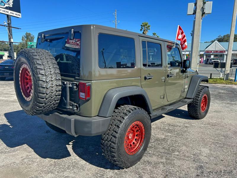 Фото 4 - JEEP WRANGLER