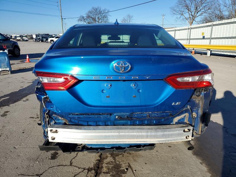 Фото 6 - TOYOTA CAMRY