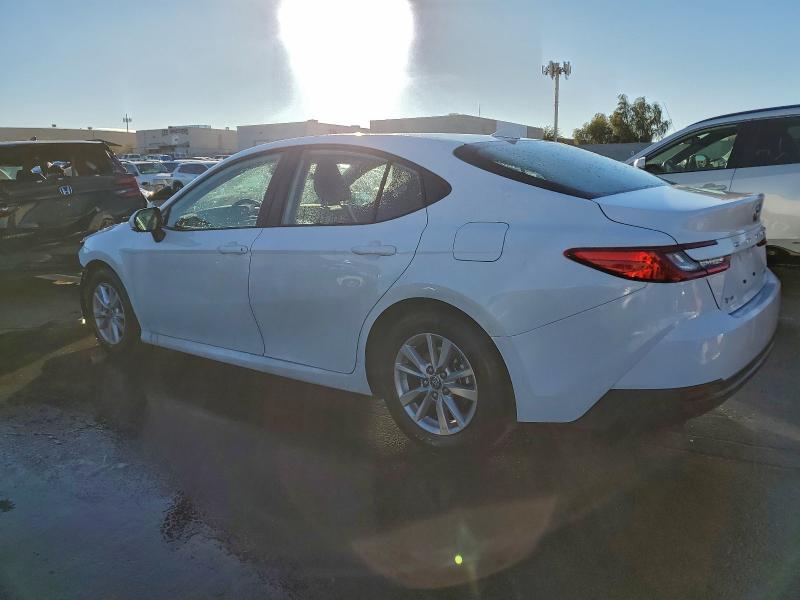 Фото 2 - TOYOTA CAMRY