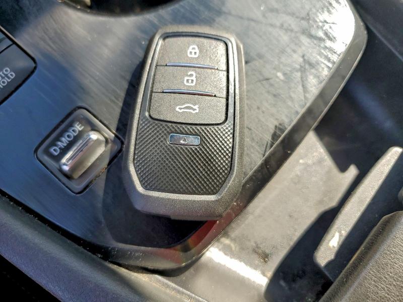 Фото 12 - NISSAN ROGUE