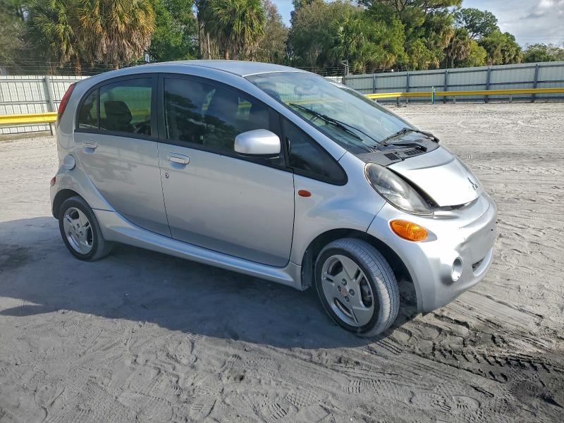 2016 MITSUBISHI ALL OTHER