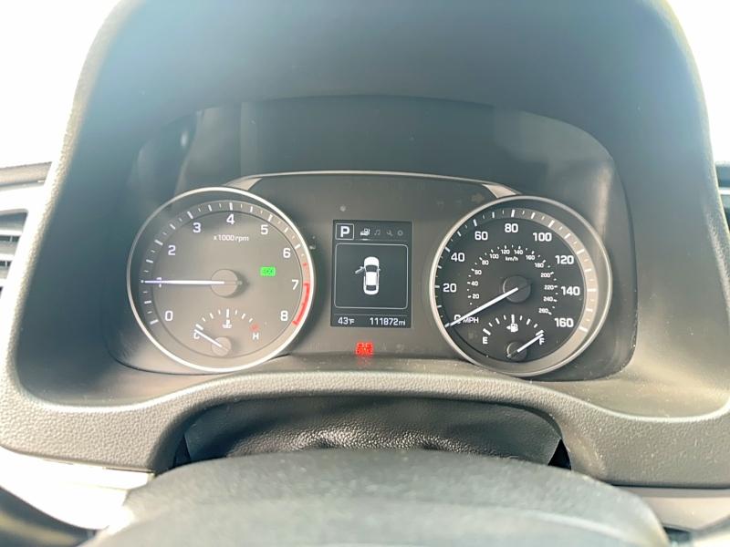 Фото 8 - HYUNDAI ELANTRA