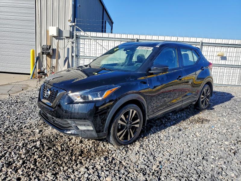 Фото 1 - NISSAN KICKS