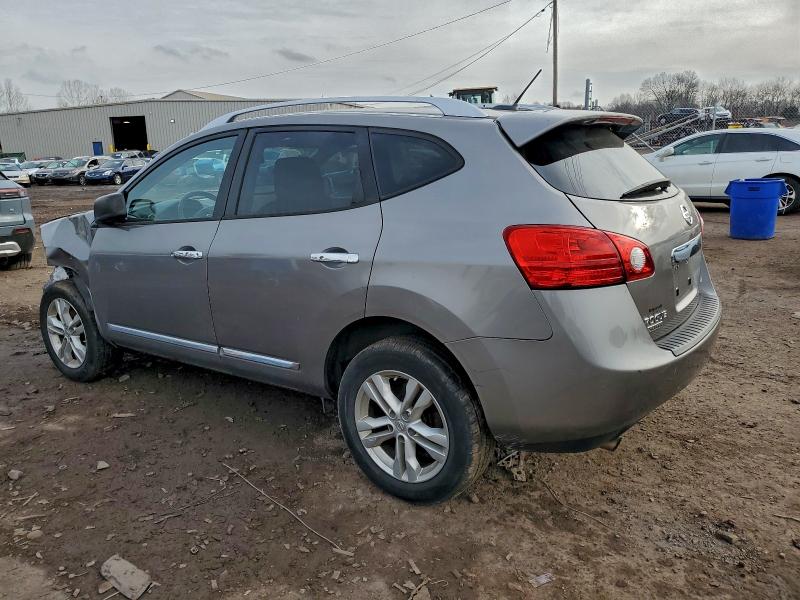 Фото 2 - NISSAN ROGUE