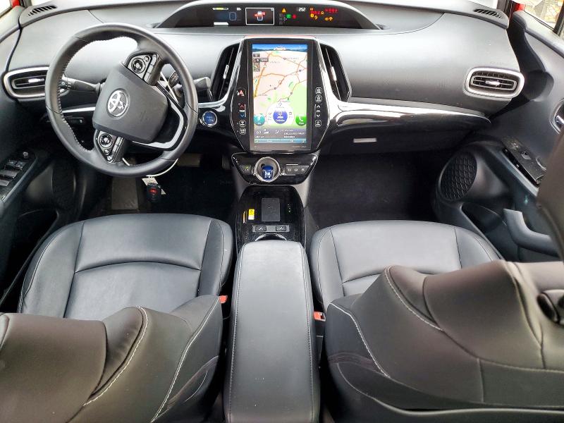 Фото 8 - TOYOTA PRIUS