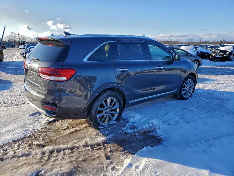 Фото 3 - KIA SORENTO