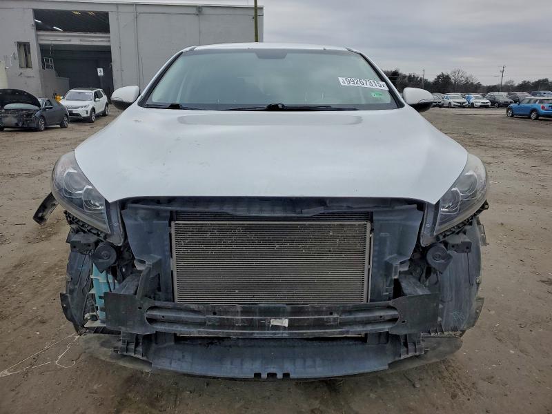 Фото 5 - KIA SORENTO