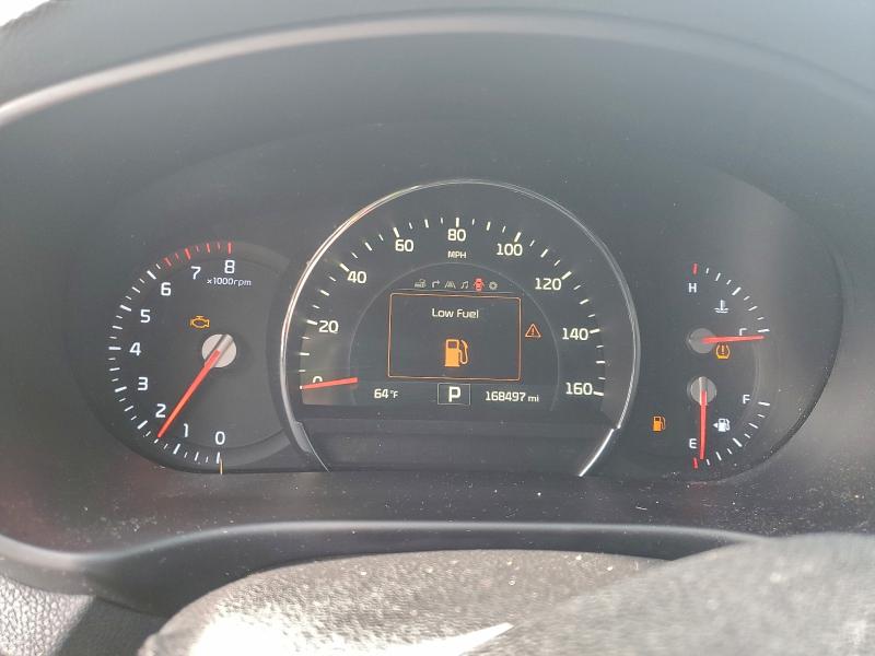 Фото 9 - KIA SORENTO