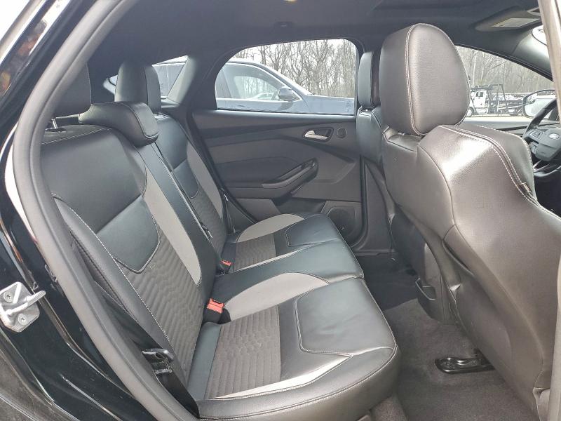 Фото 10 - FORD FOCUS