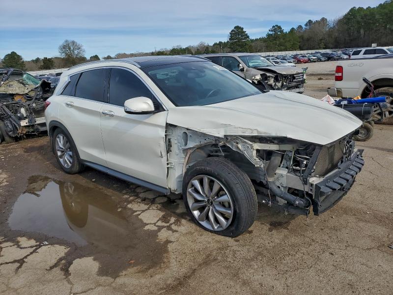 Фото 4 - INFINITI QX50