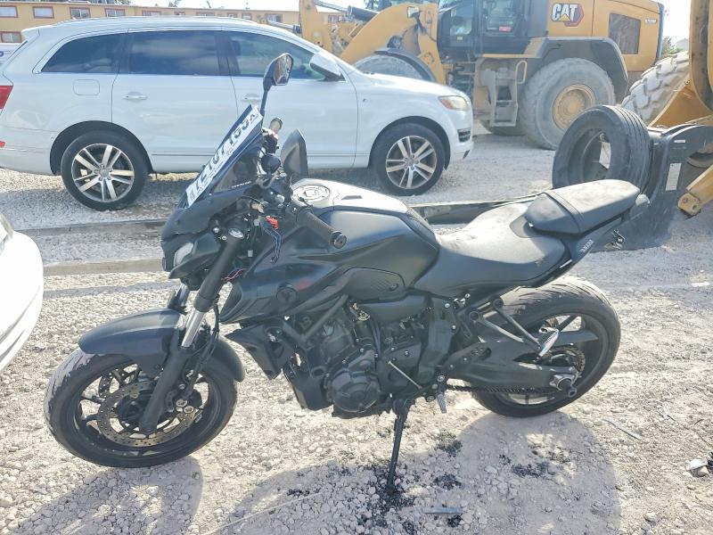 YAMAHA MT07 2021