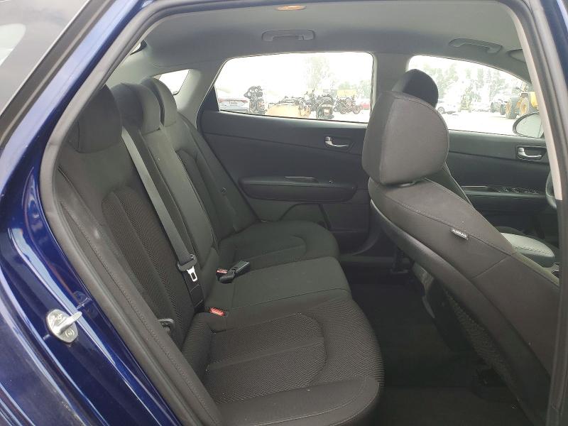 Фото 10 - KIA OPTIMA