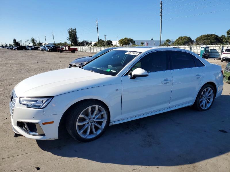 Фото 1 - AUDI A4