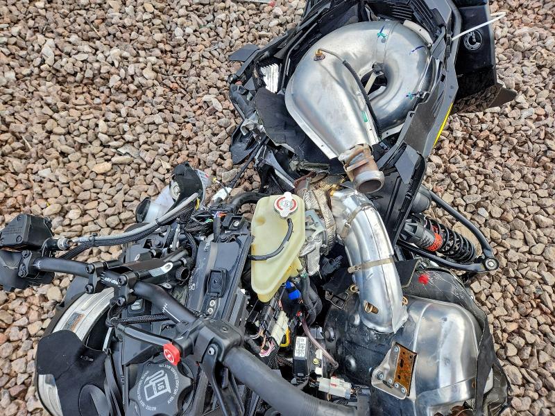 SKI-DOO SNOWMOBILE 2025